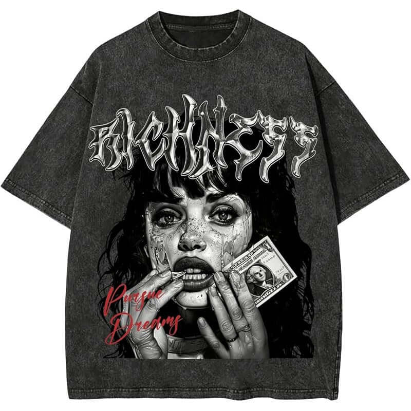 Camiseta gráfica moderna para hombre con diseño audaz y estampado artístico en negro.